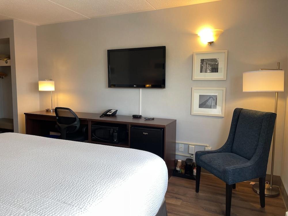 Hotel Rodd Moncton Esterno foto